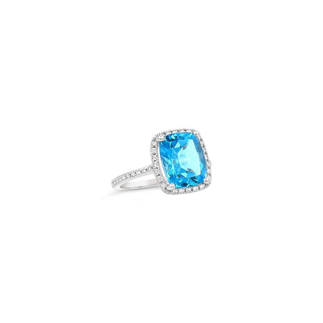 14K White Gold Ring, Blue Topaz and Diamonds – 4.80ct Topaz, 0.30ct Diamonds