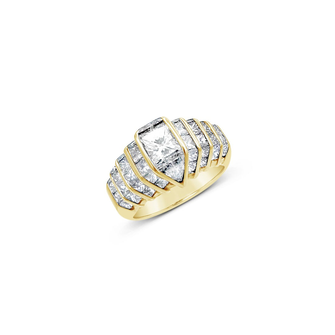18K Yellow Gold 3.90 Carat Princess Diamond Estate Engagement Ring