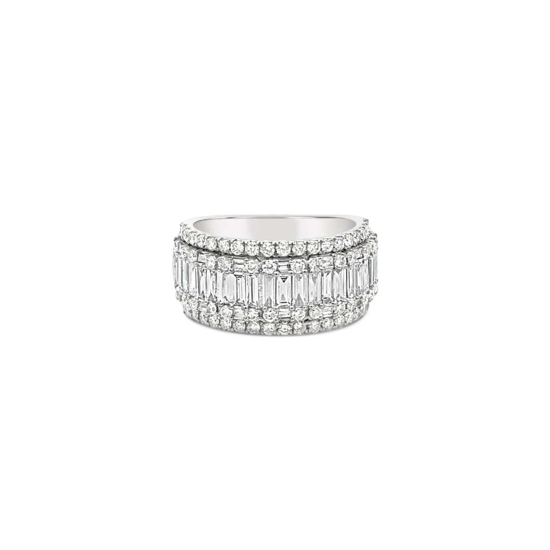 14K White Gold Baguette and Round Diamond Band (1.75 CTW, G-H VS2–SI1)