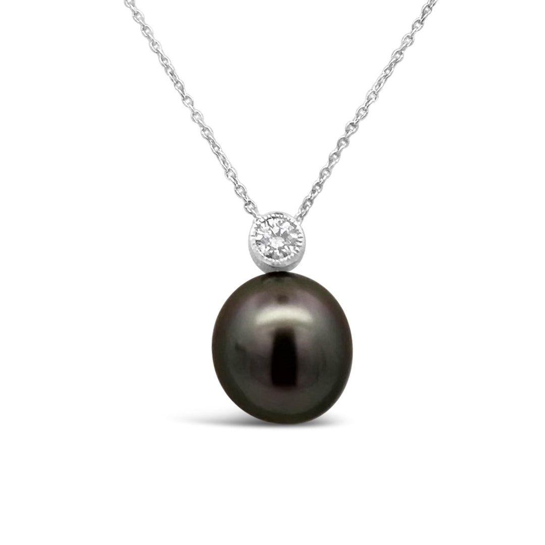 18K White Gold Gray Pearl Necklace with Diamond